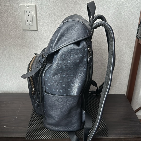 HENRY BACKPACK STAR DOT PRINT LEATHER
COACH F59306 MIDNIGHT-NAVY/BLUE-STAR-DOT - Picture 6 of 7